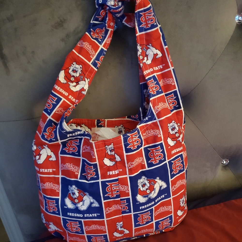 BULLDOG TOTE